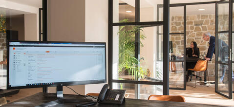 CPA specialised in setting up company, in developing business and in selling firms in France.